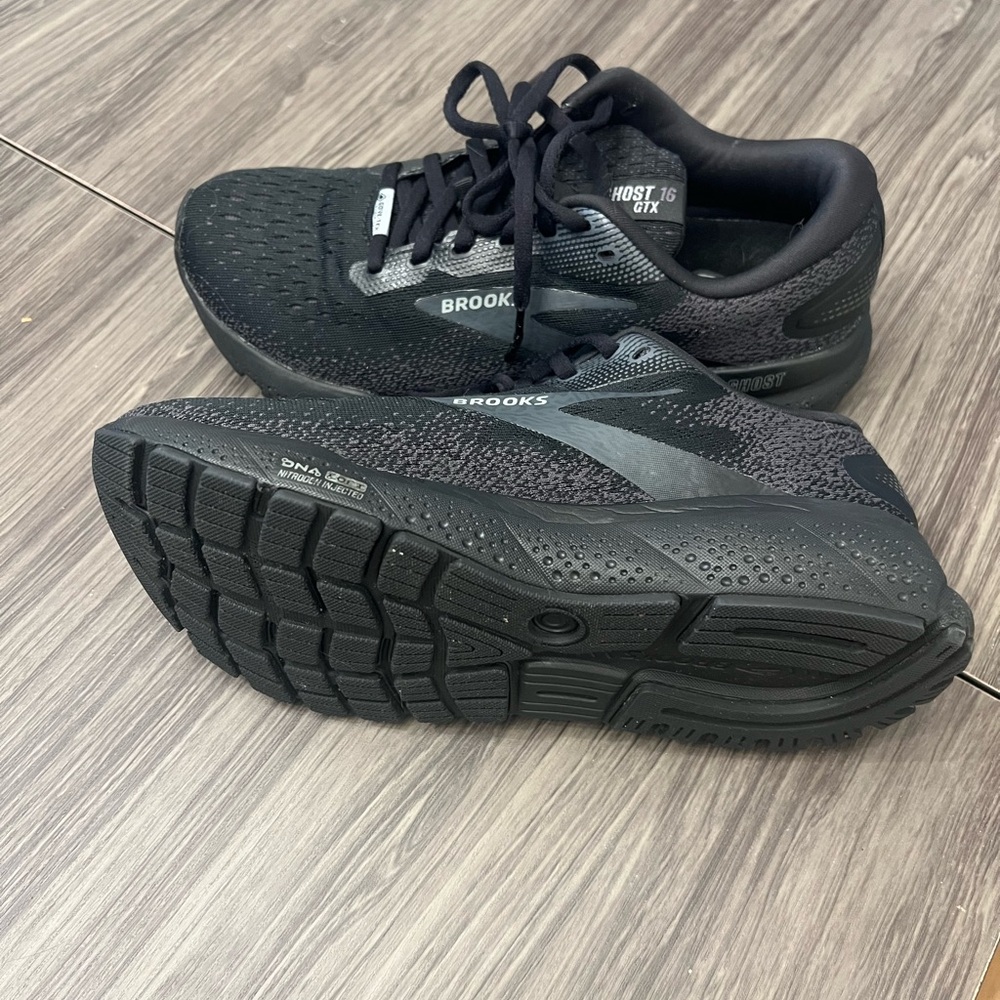Brooks Black and Gray Athletic Shoes